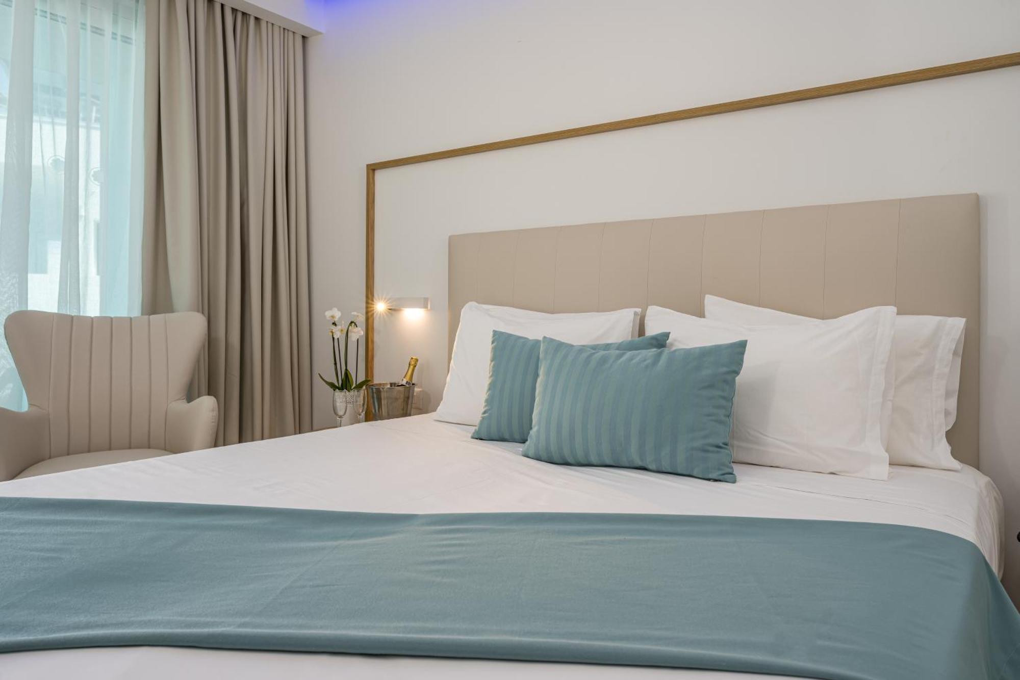 Mirage Bleu Hotel Трагаки Экстерьер фото